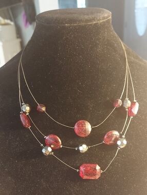 Choker Red and Black Accents